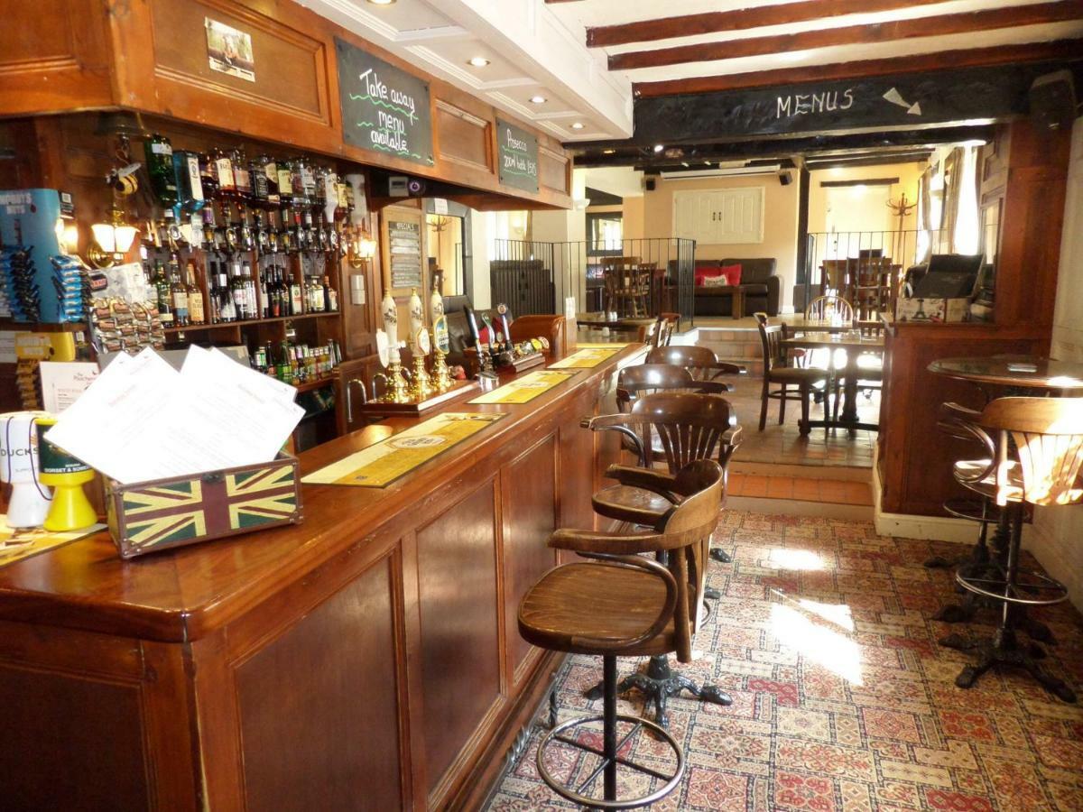 The Poachers Inn Dorchester Luaran gambar